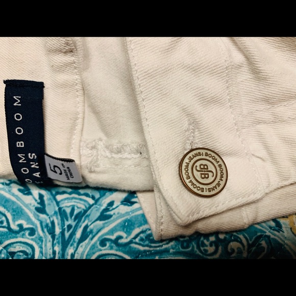 Boom Boom Slightly Distressed Skinny Jeans - Picture 3 of 3